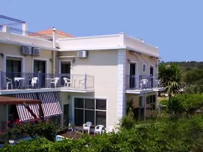 Kourkoumelata شقة Kaligata