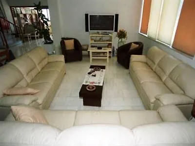 Kourkoumelata شقة